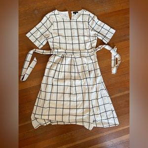 Roolee window pane / plaid dress women’s large